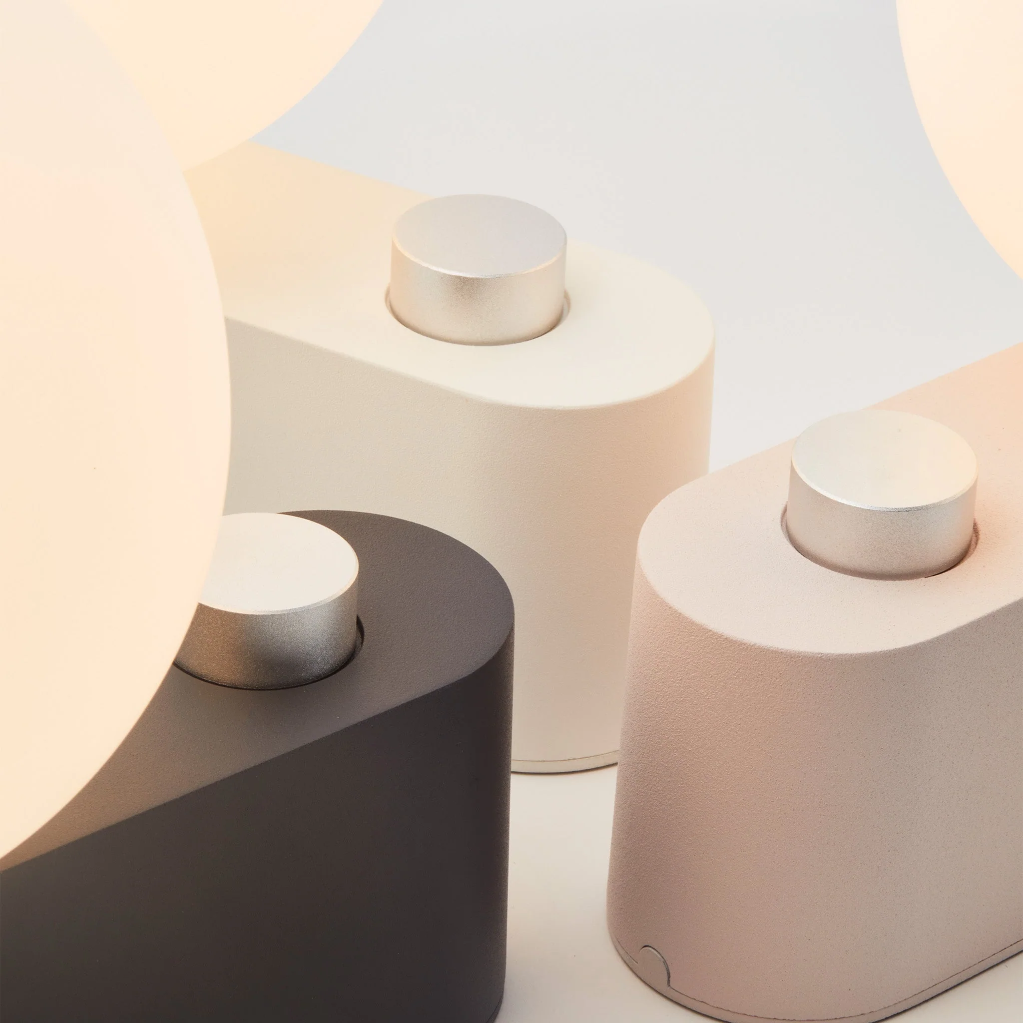 Alumina Lamp in Blossom - Image 8