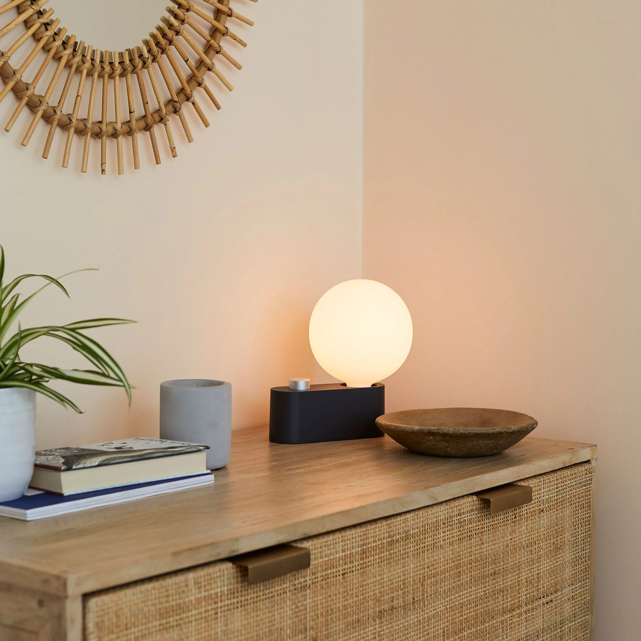 Alumina Lamp in Charcoal - Image 3
