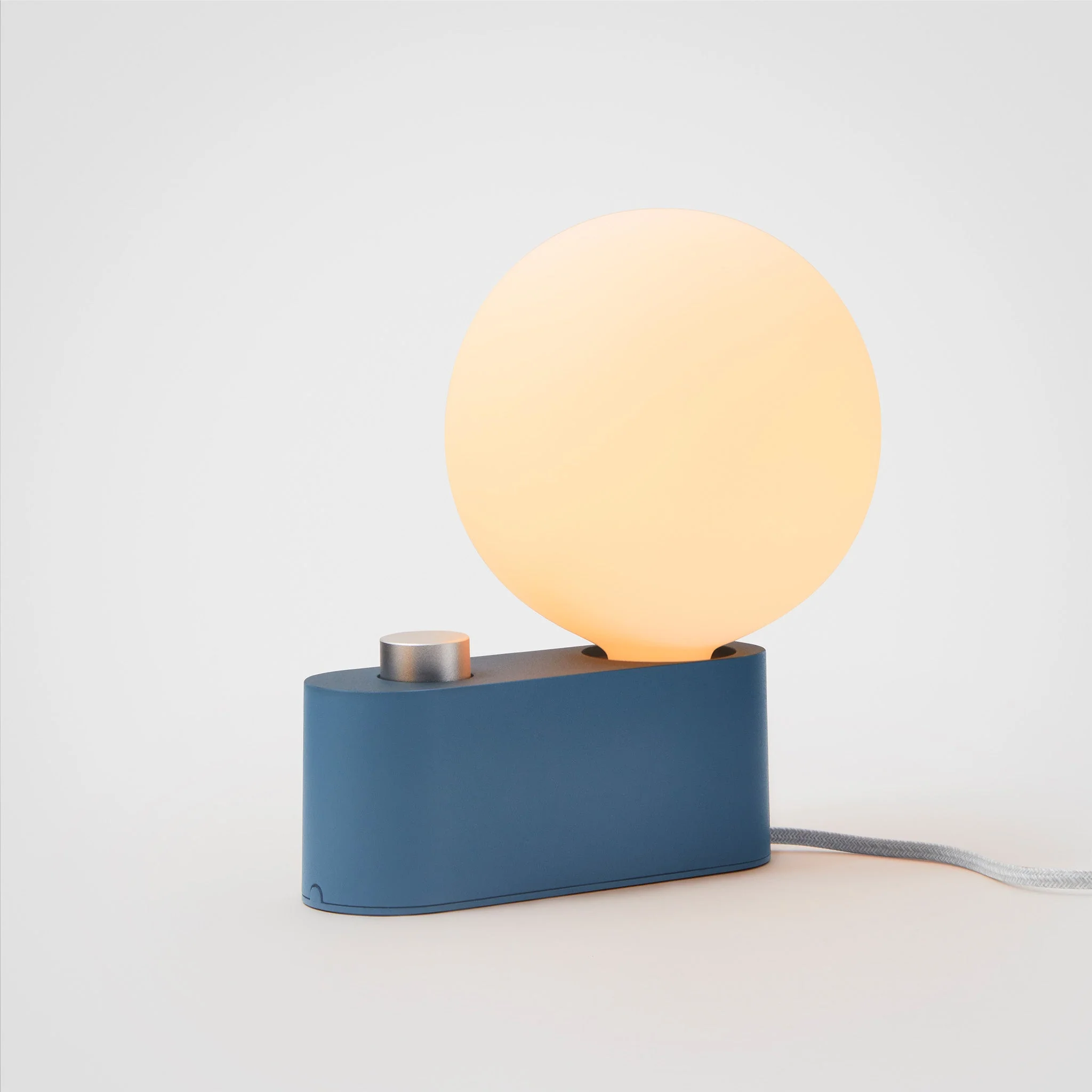 Alumina Lamp in Sapphire - Image 9
