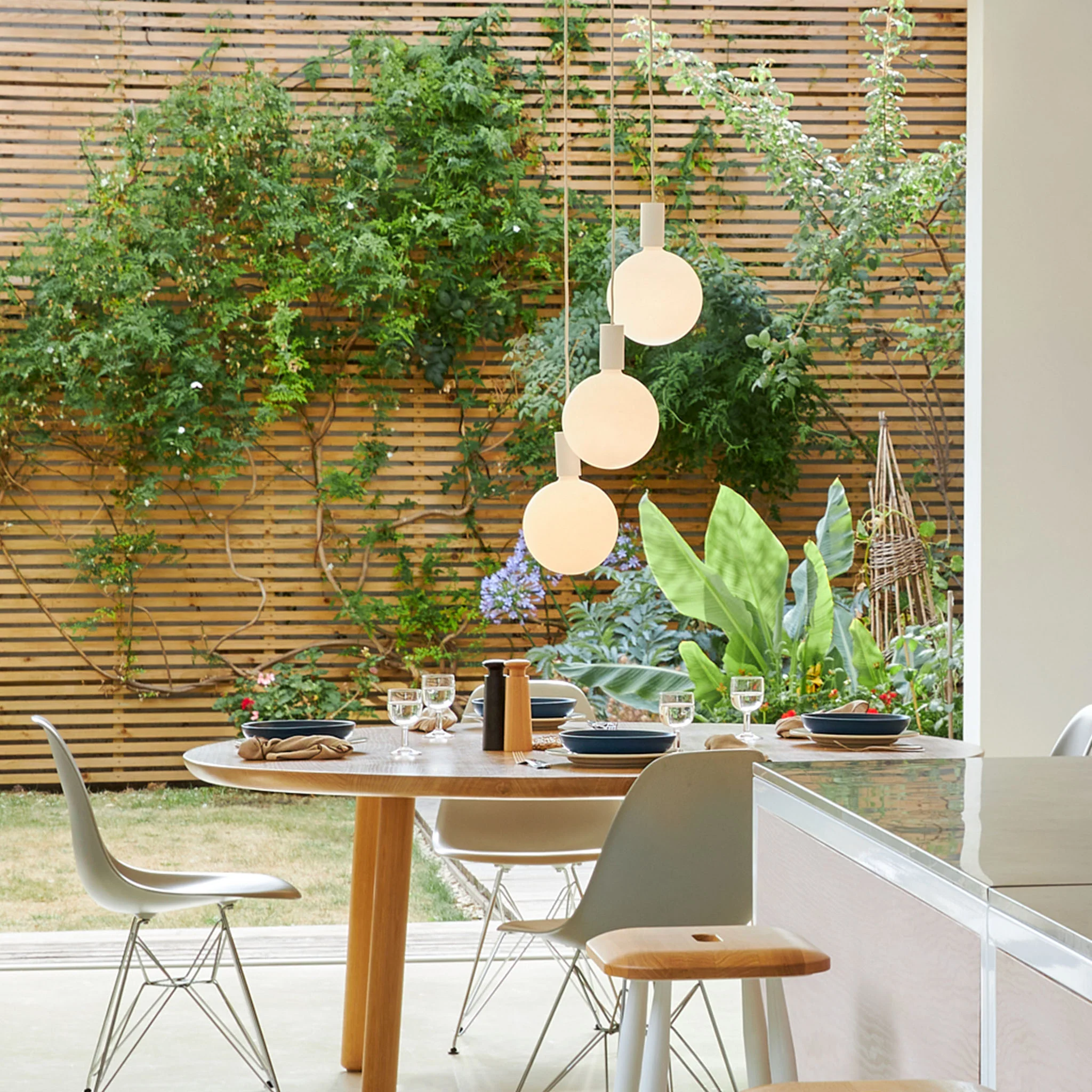 Alumina Triple Pendant + Sphere V - Image 3