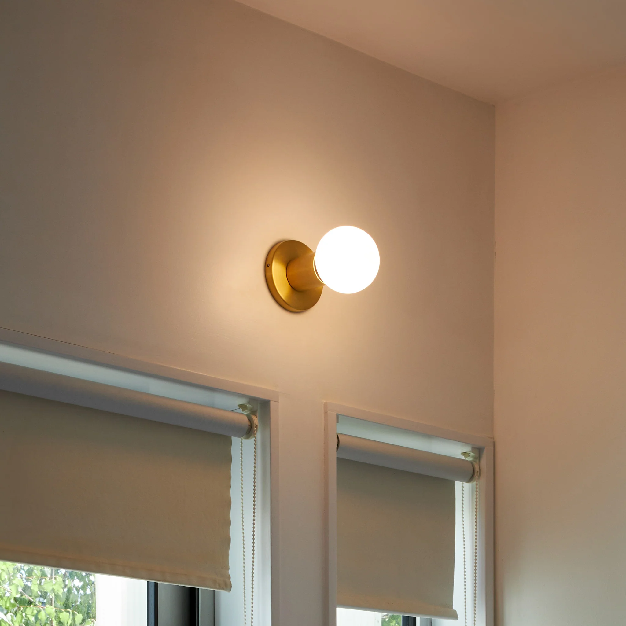 Lochan Wall Light in Brass + Sphere III - Image 4
