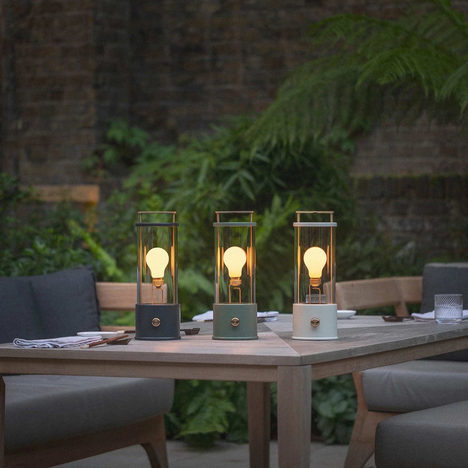 The Muse 2.0 Portable Lamp in Hackles Black - Image 7