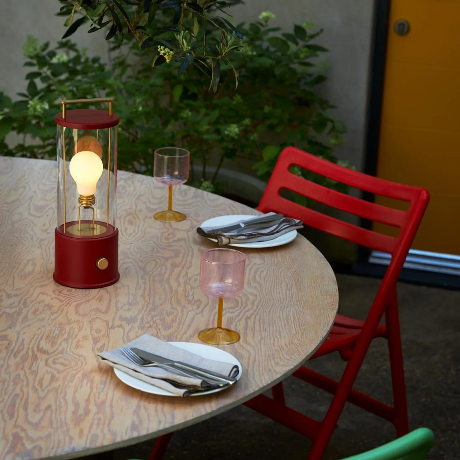 The Muse 2.0 Portable Lamp in Pomona Red - Image 8