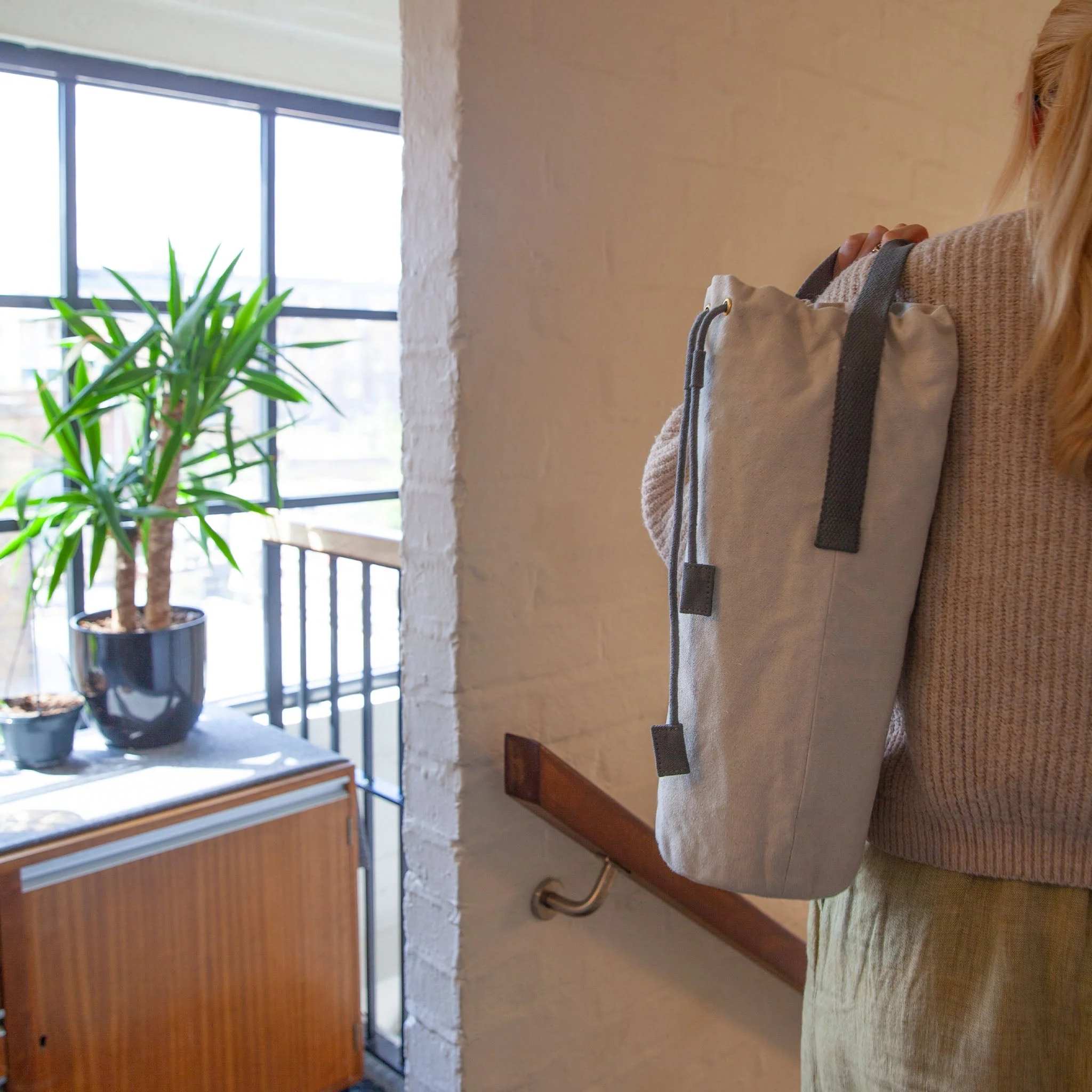 The Muse Canvas Bag - Image 5