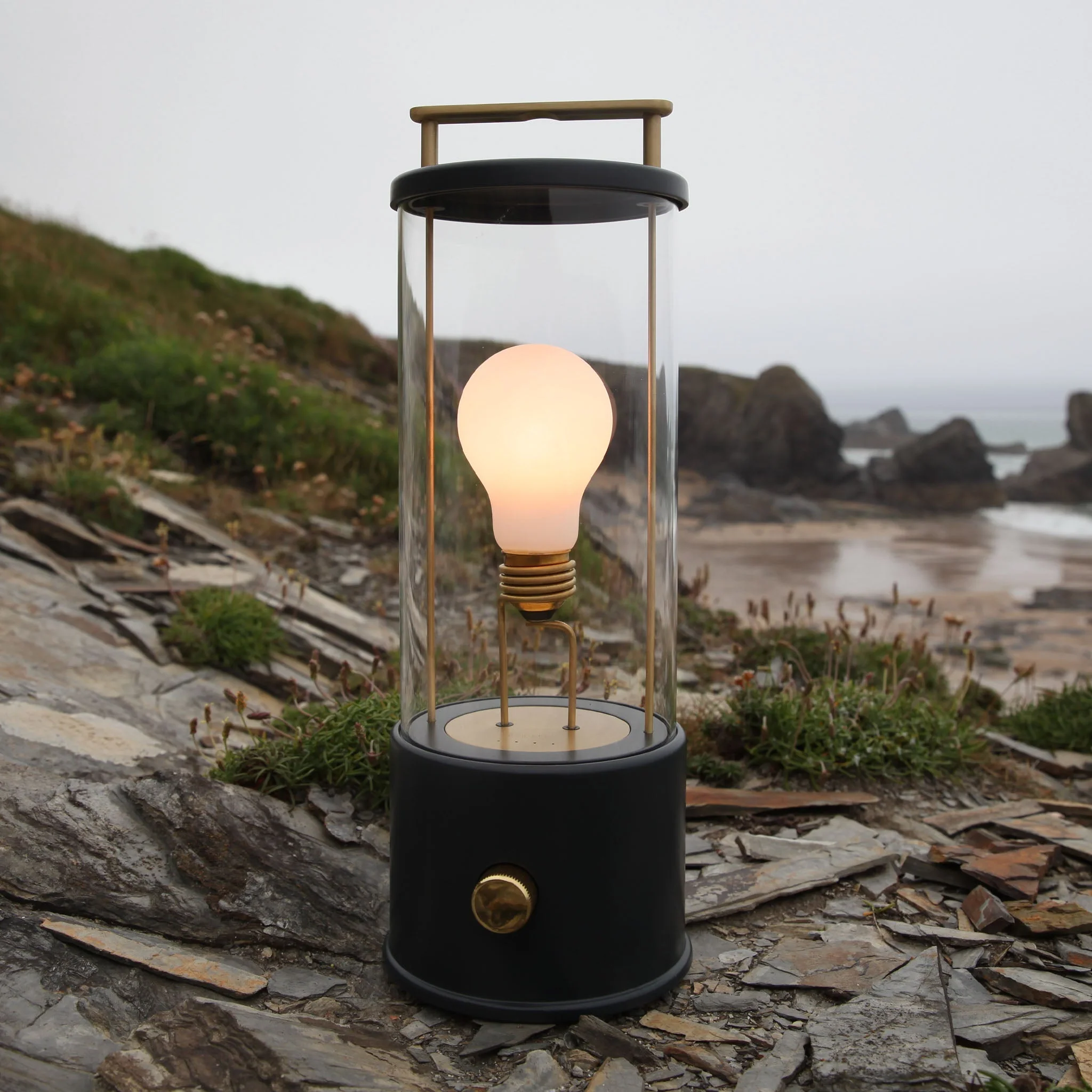 The Muse 1.0 Portable Lamp in Hackles Black - Image 5