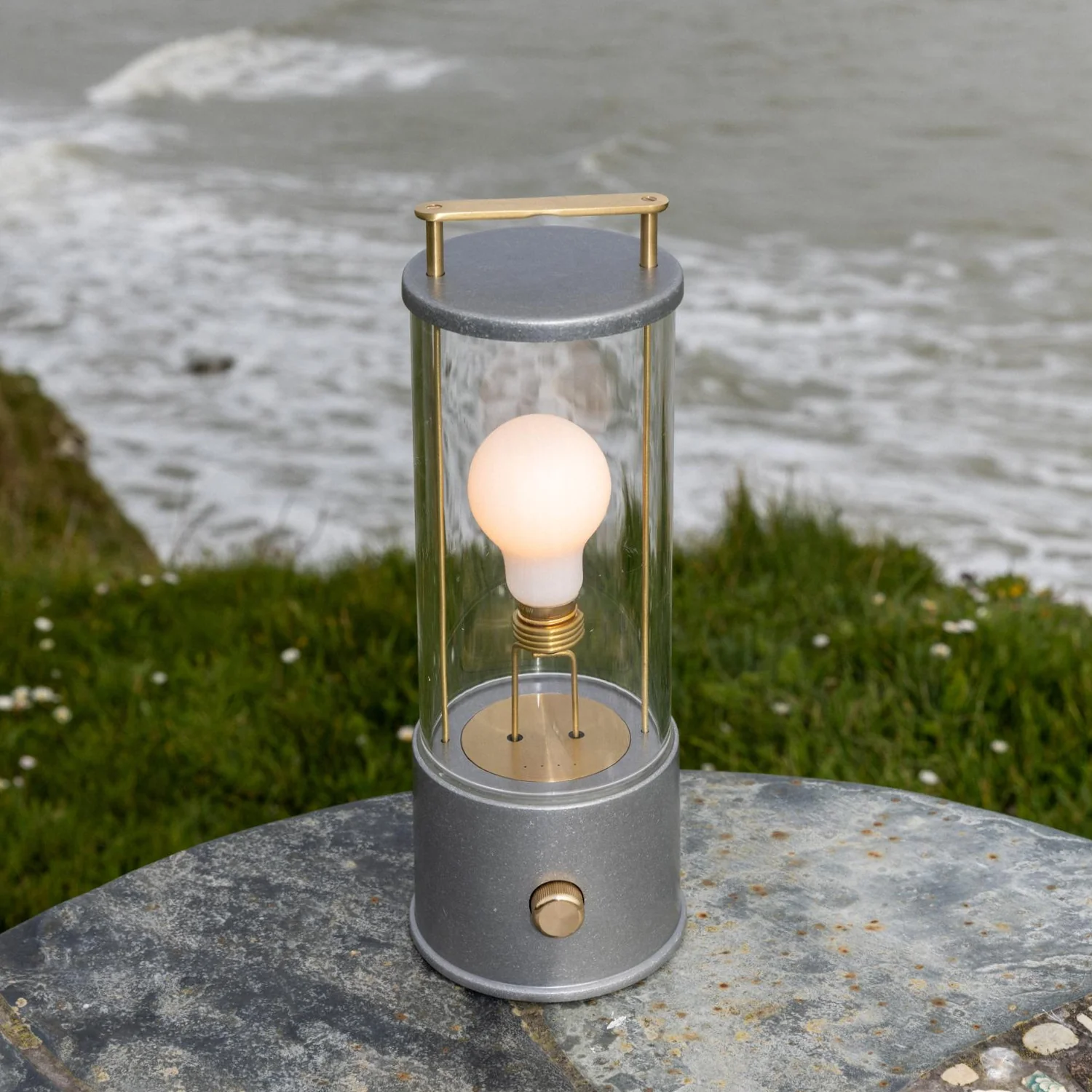 The Rugged Muse 2.0 Portable Lamp - Image 6