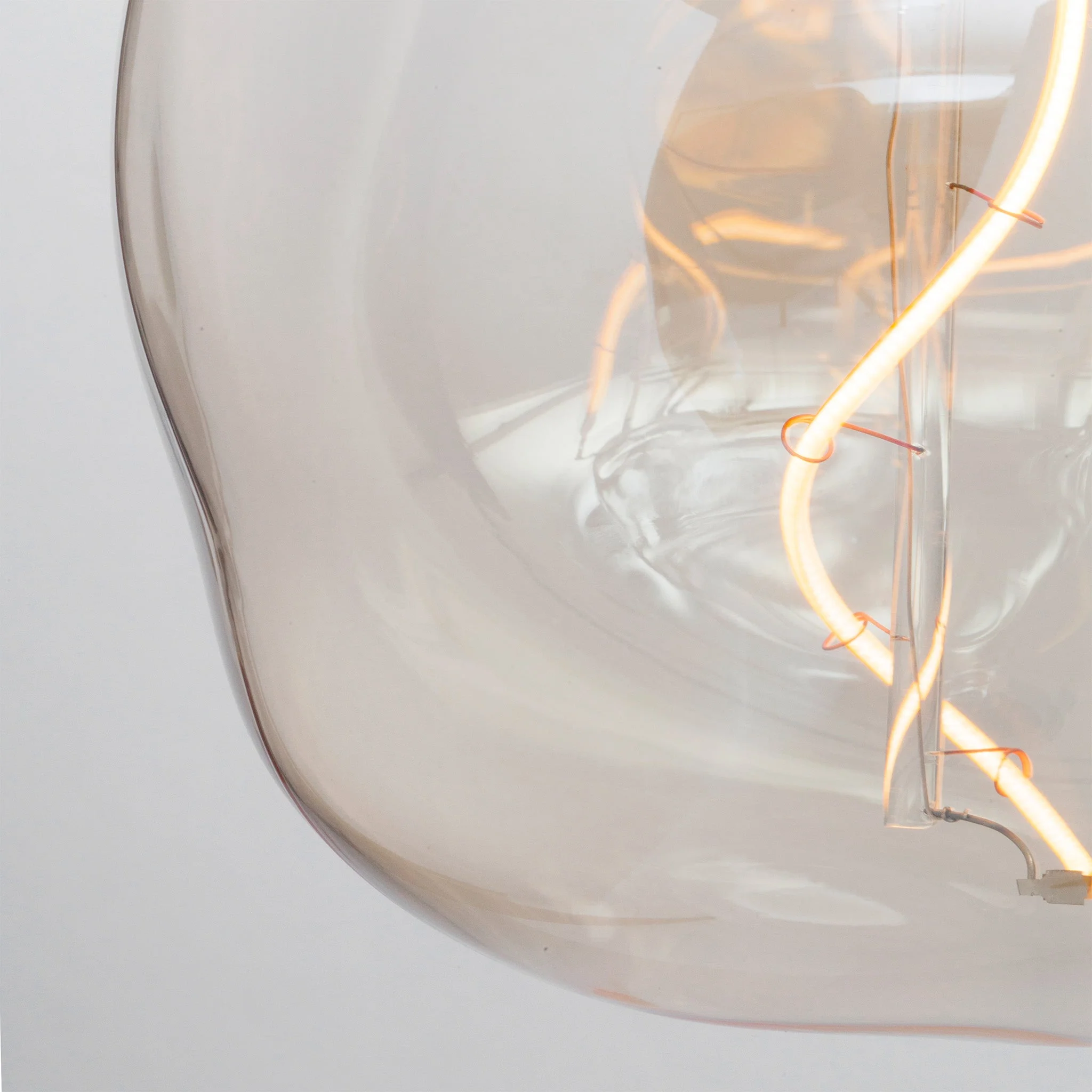 Voronoi I E27 LED Bulb - Image 6